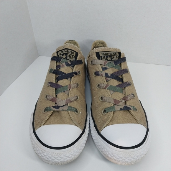 Converse All Stars Chuck Taylors Juniors Size 4 Olive Green Camo Sneakers Shoes - Picture 2 of 10